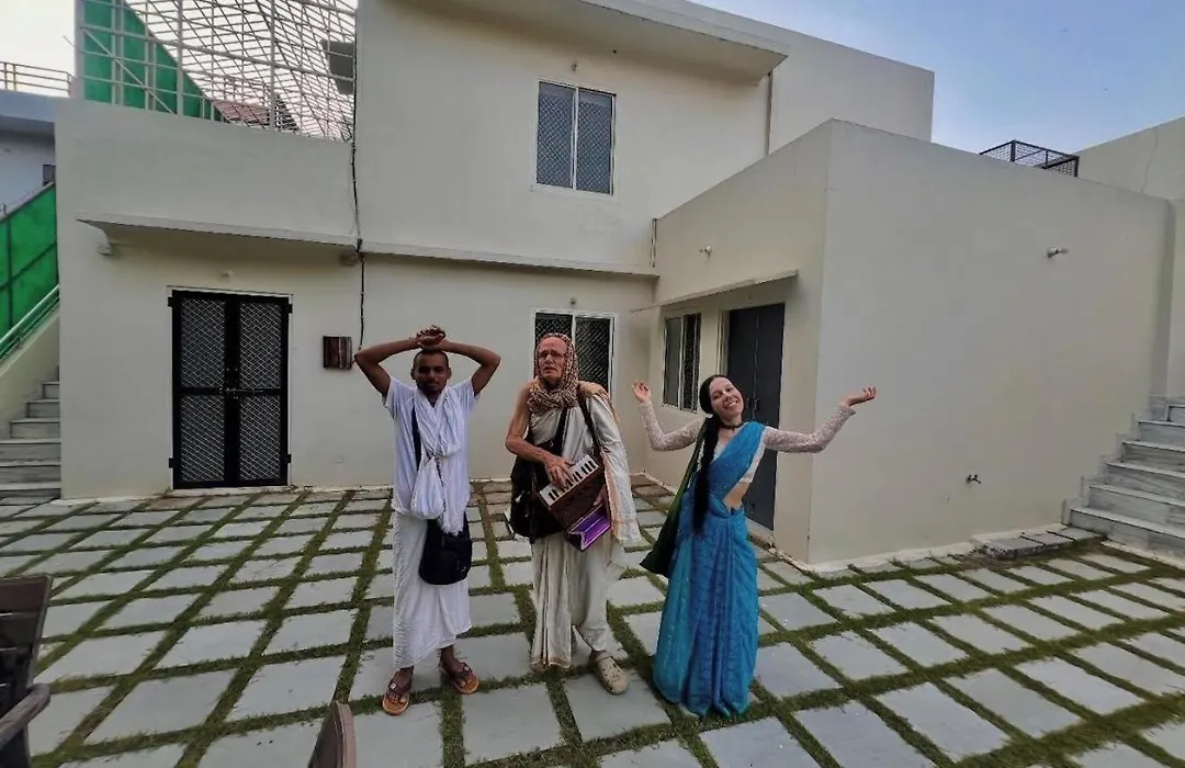 Hostel Ivory-1